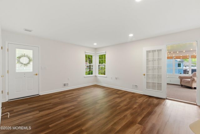 5 Abbey Court, Forked River, NJ 08731