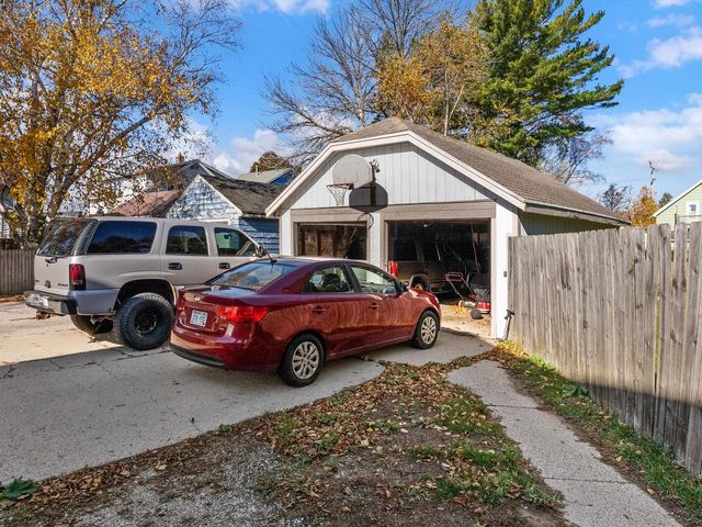 1712 18th STREET, Two Rivers, WI 54241