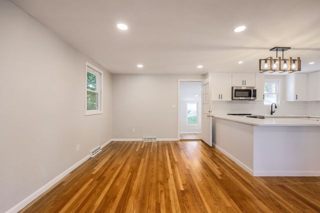 181 E Main St, Westborough, MA 01581
