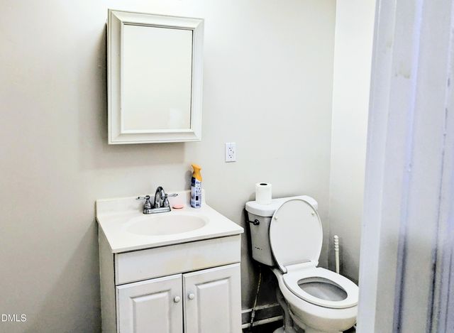 908 S Main Street, Louisburg, NC 27549