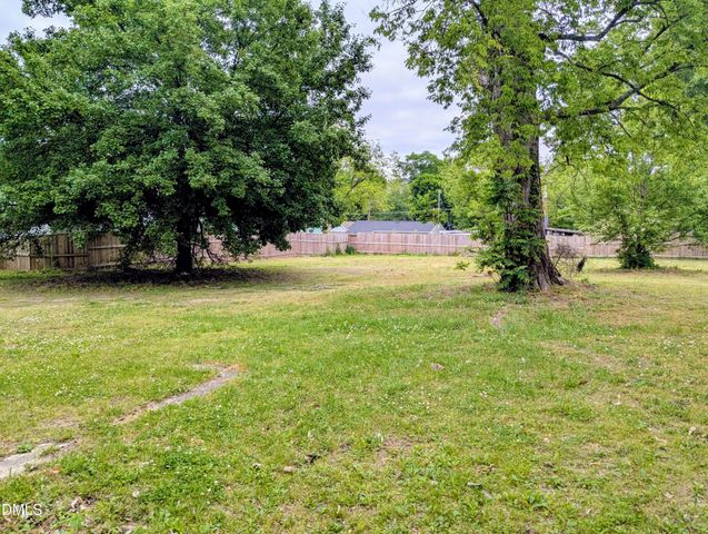 908 S Main Street, Louisburg, NC 27549