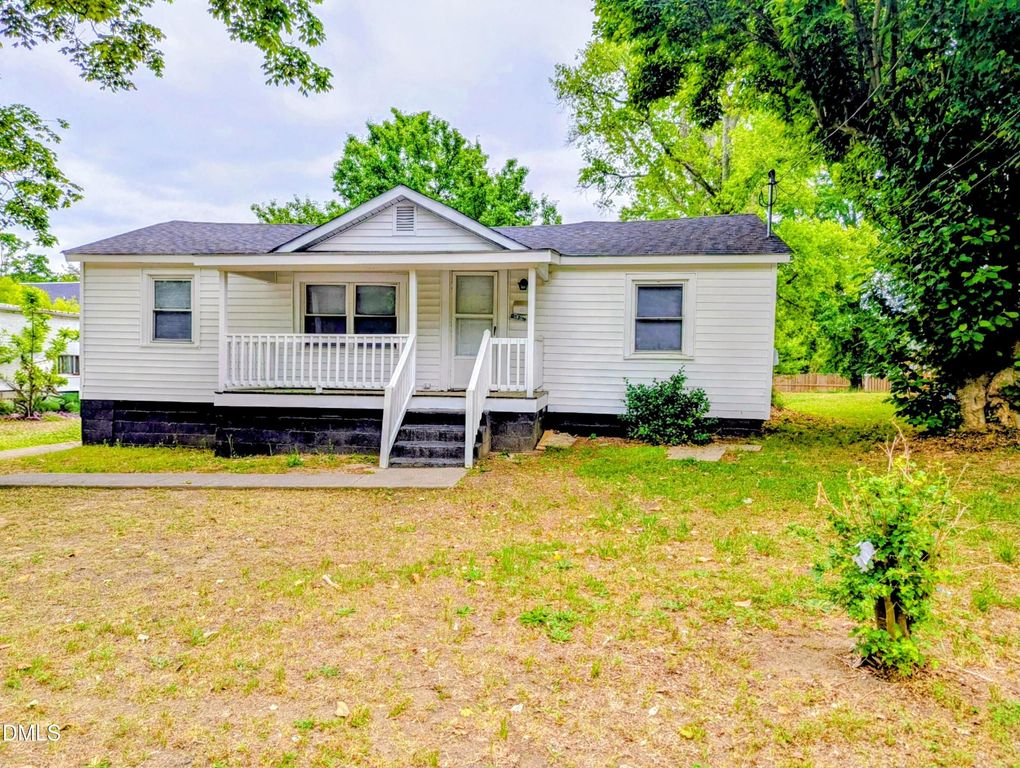 908 S Main Street, Louisburg, NC 27549