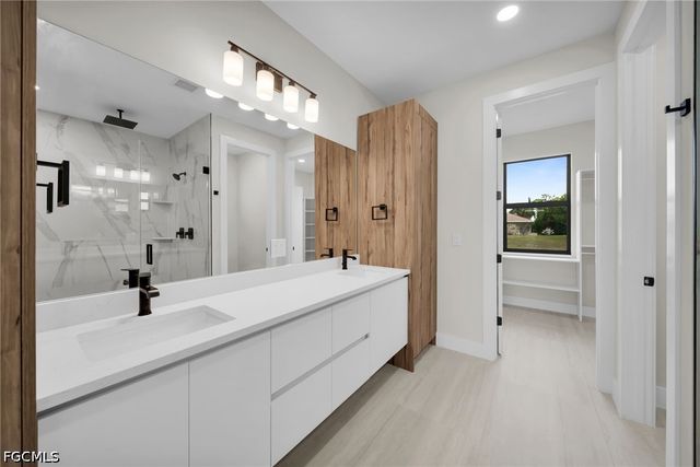 38 NE 8th PL, Cape Coral, FL 33909