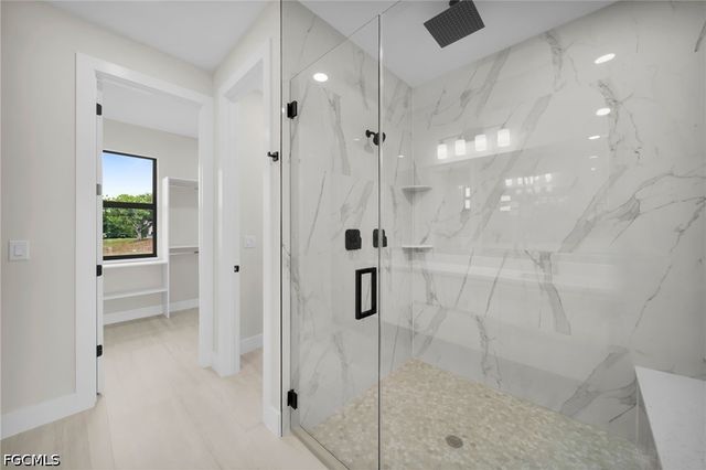 38 NE 8th PL, Cape Coral, FL 33909