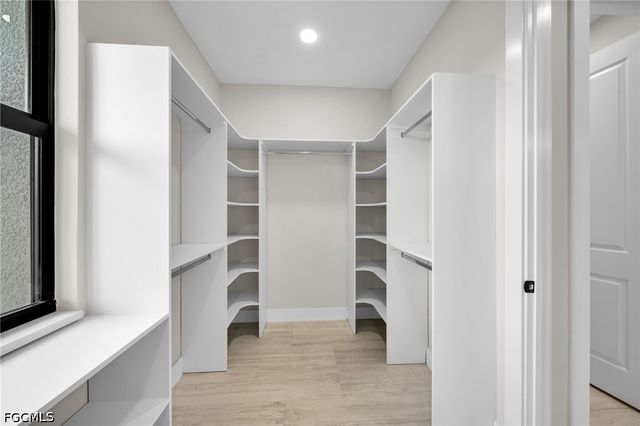 38 NE 8th PL, Cape Coral, FL 33909