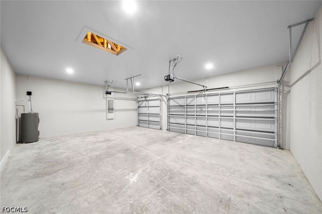 38 NE 8th PL, Cape Coral, FL 33909