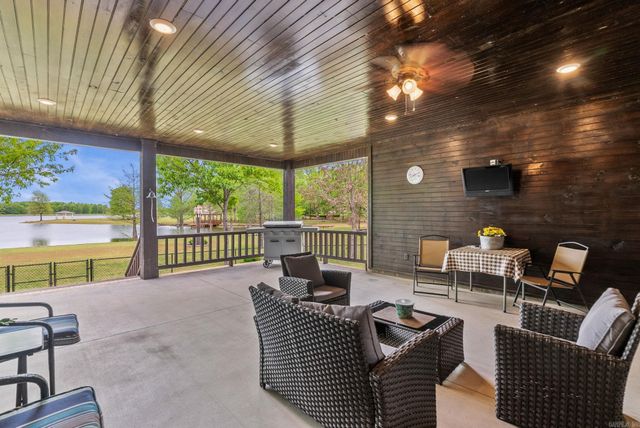90 Win Meadow, Greenbrier, AR 72058
