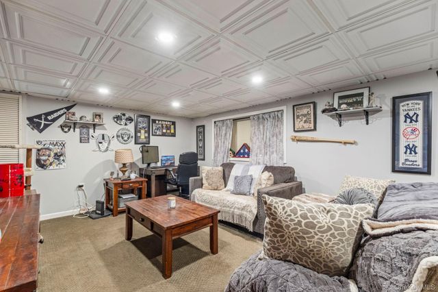 325 Oak Ridge Road, Hopewell Junction, NY 12533