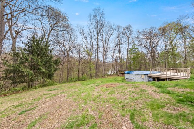325 Oak Ridge Road, Hopewell Junction, NY 12533