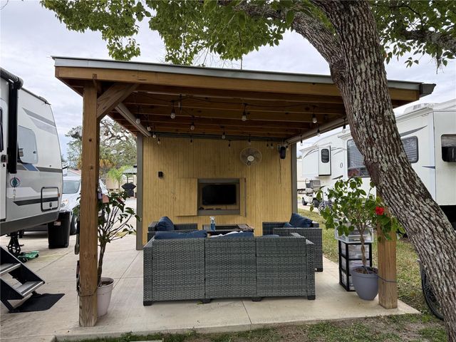 2845 NE 104TH AVENUE, Silver Springs, FL 34488