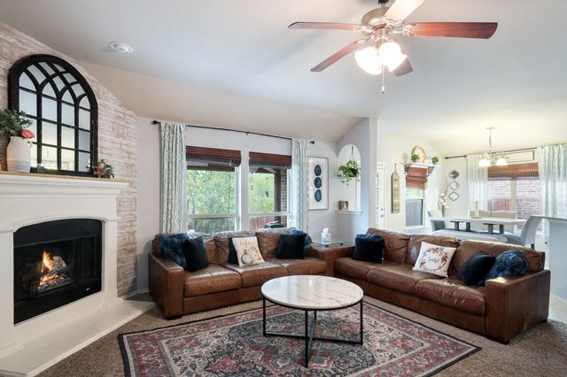 1120 Cheyenne Drive, Aubrey, TX 76227