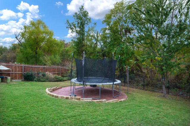 1120 Cheyenne Drive, Aubrey, TX 76227