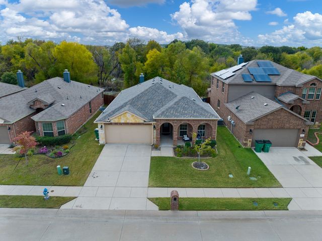 1120 Cheyenne Drive, Aubrey, TX 76227