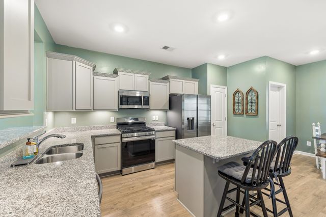 3005 Kirk Ct, Fairview, TN 37062