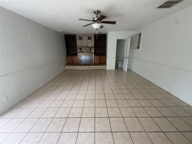 706 Century Drive, Oklahoma City, OK 73160