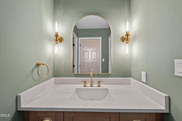 2605 Valley Woods Court, Raleigh, NC 27613