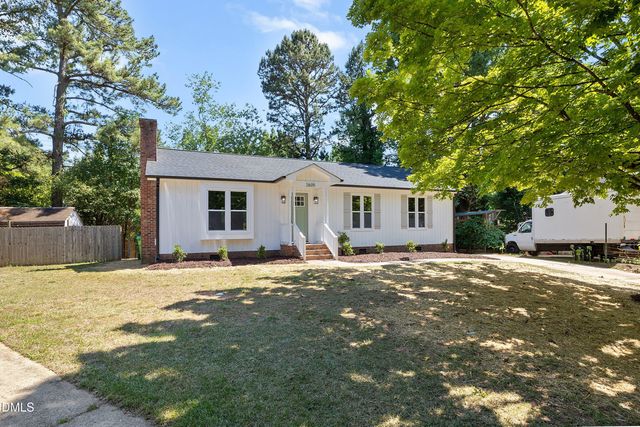 2605 Valley Woods Court, Raleigh, NC 27613