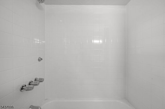 384 Delawanna Ave, Clifton City, NJ 07014