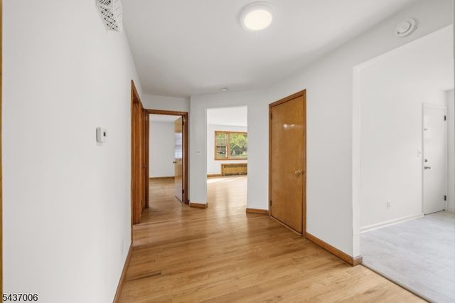 384 Delawanna Ave, Clifton City, NJ 07014