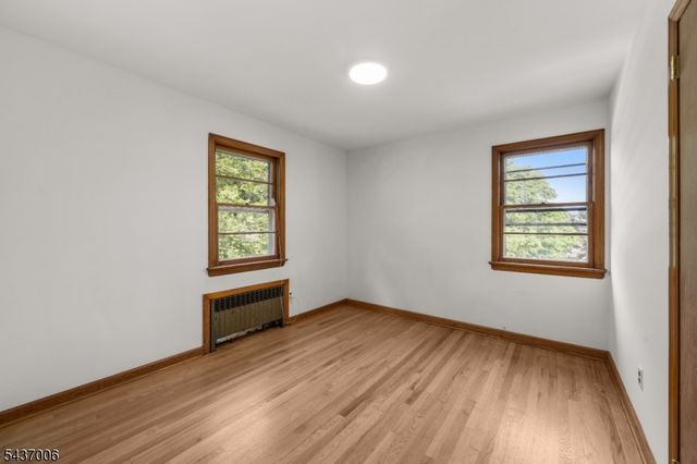 384 Delawanna Ave, Clifton City, NJ 07014