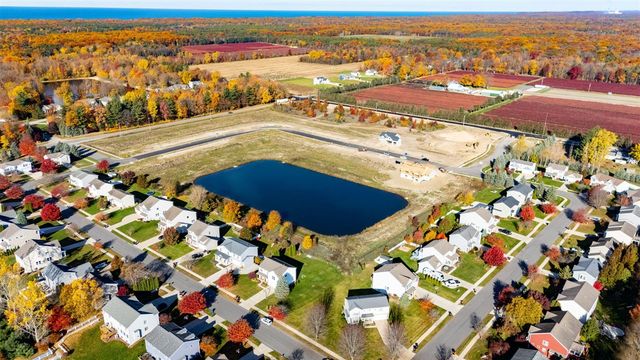 460 Bluecrop Drive, Holland, MI 49424