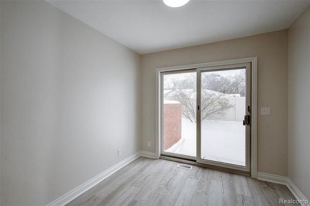 6170 N Newburgh Road, Westland, MI 48185