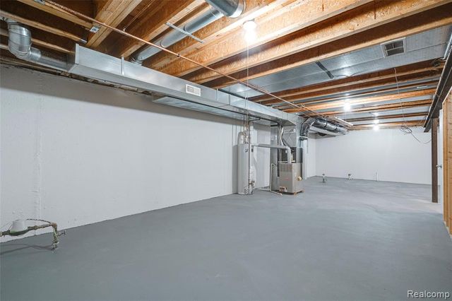 6170 N Newburgh Road, Westland, MI 48185