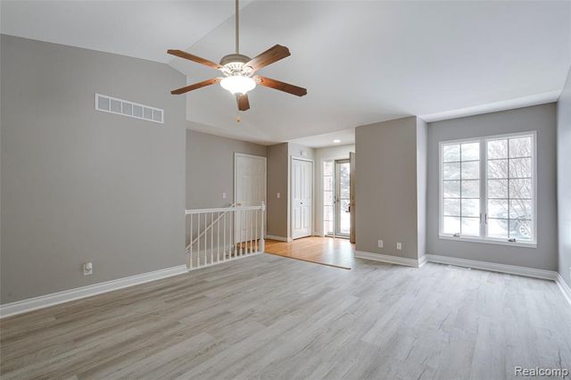 6170 N Newburgh Road, Westland, MI 48185