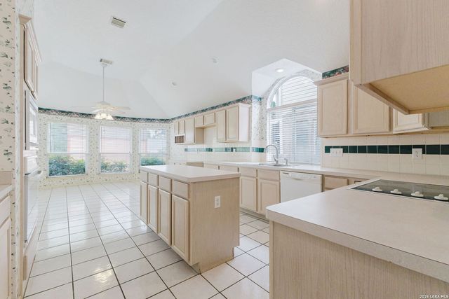 13510 Chappel Vw, San Antonio, TX 78249