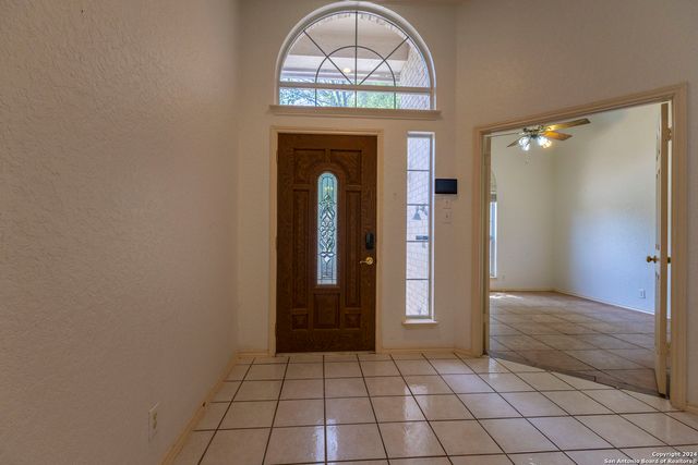13510 Chappel Vw, San Antonio, TX 78249