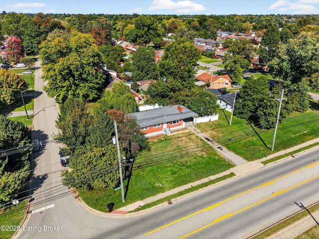 1959 Bashford Manor Ln, Louisville, KY 40218