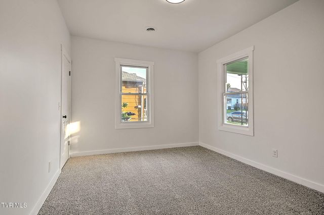 1010 Maple Street, Kingsport, TN 37660