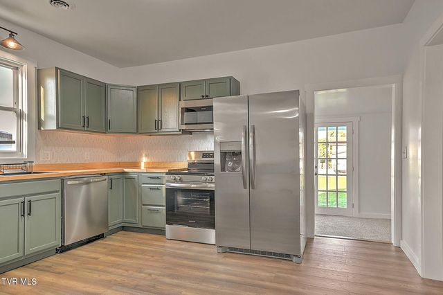 1010 Maple Street, Kingsport, TN 37660