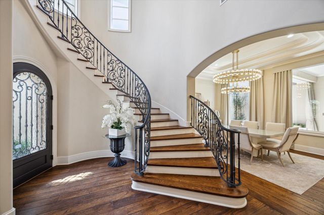 1110 Longmont Place Court, Houston, TX 77056