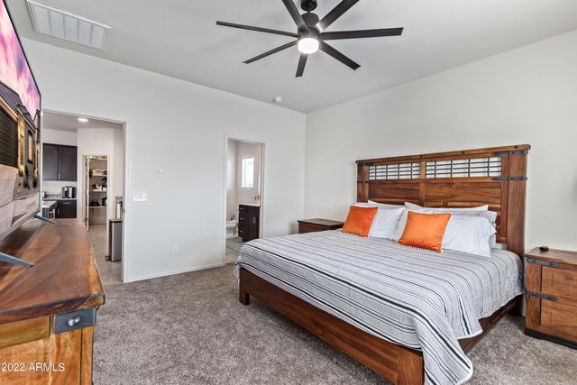 43606 W JUNIPER Avenue, Maricopa, AZ 85138
