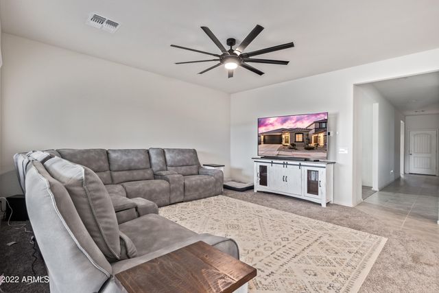 43606 W JUNIPER Avenue, Maricopa, AZ 85138
