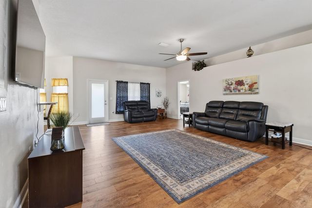 294 SW Statler Avenue, Port St. Lucie, FL 34984
