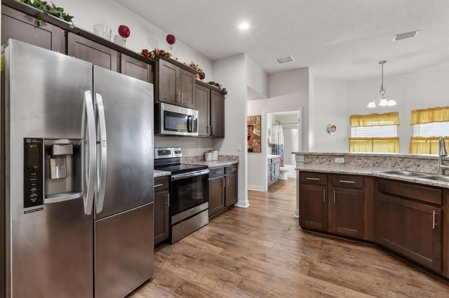 294 SW Statler Avenue, Port St. Lucie, FL 34984