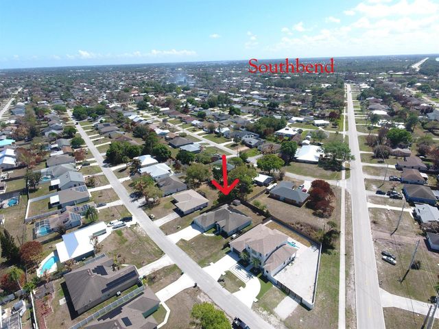 294 SW Statler Avenue, Port St. Lucie, FL 34984