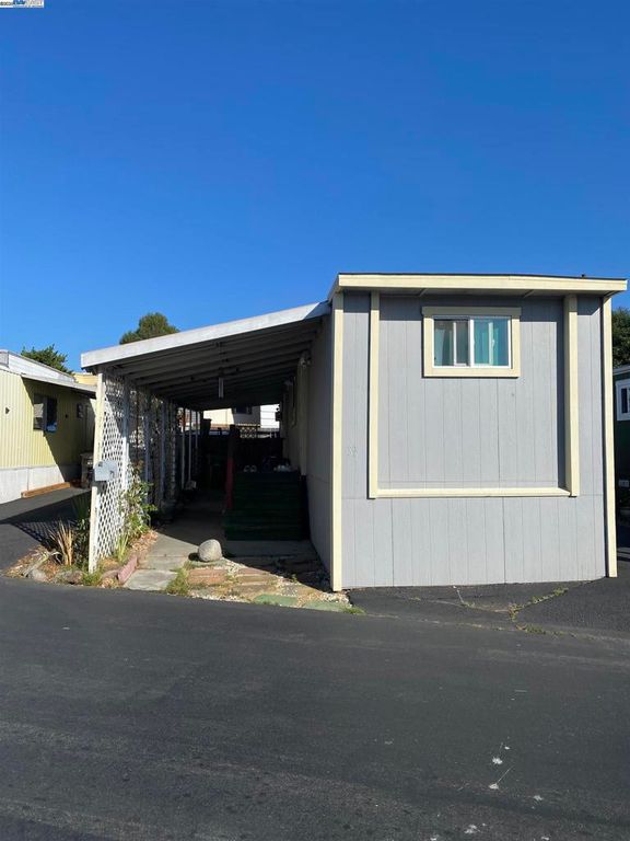 3913 Castro Valley Blvd., Castro Valley, CA 94546