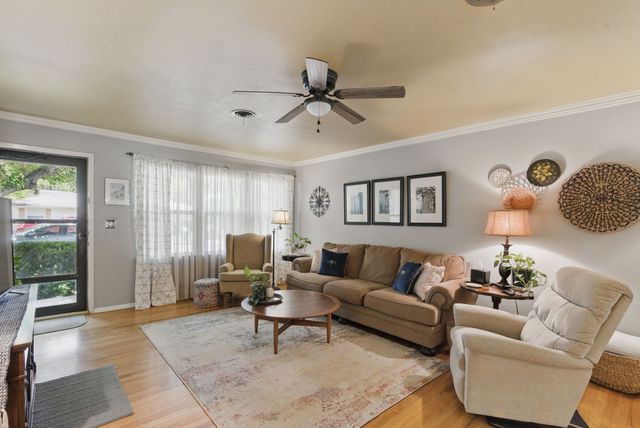 6050 Douglas Street, Fort Worth, TX 76114