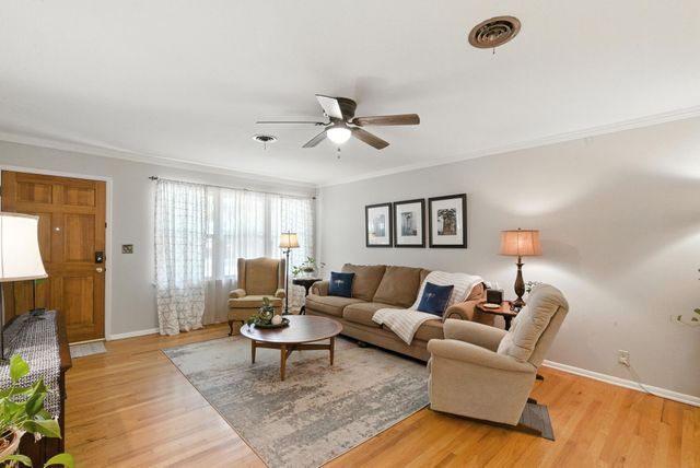 6050 Douglas Street, Fort Worth, TX 76114