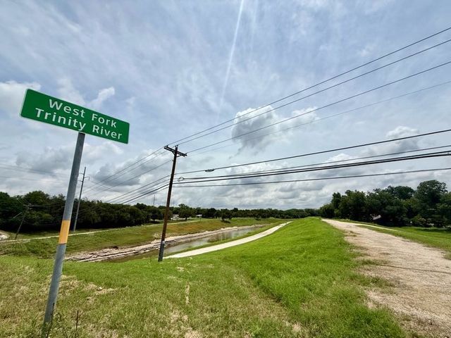 6050 Douglas Street, Fort Worth, TX 76114