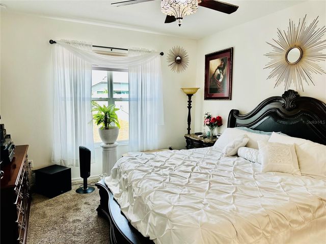 944 OLD WINDSOR WAY, Spring Hill, FL 34609