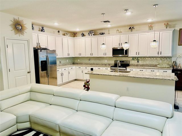944 OLD WINDSOR WAY, Spring Hill, FL 34609