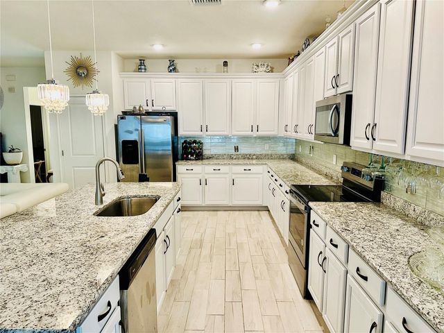 944 OLD WINDSOR WAY, Spring Hill, FL 34609
