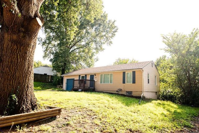 10010 BELLAIRE Avenue, Kansas City, MO 64134