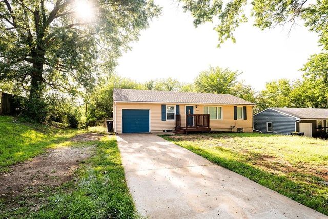 10010 BELLAIRE Avenue, Kansas City, MO 64134