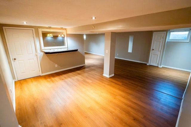10010 BELLAIRE Avenue, Kansas City, MO 64134