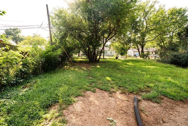 10010 BELLAIRE Avenue, Kansas City, MO 64134
